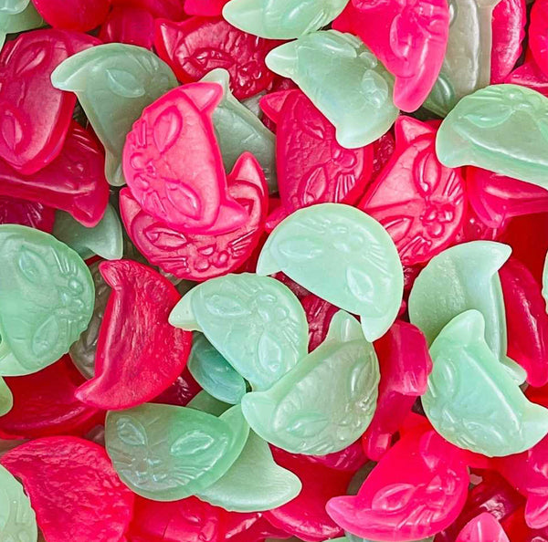 Sweet Kittylicious — Chewy, cat-shaped candies full of sweet fruit flavor